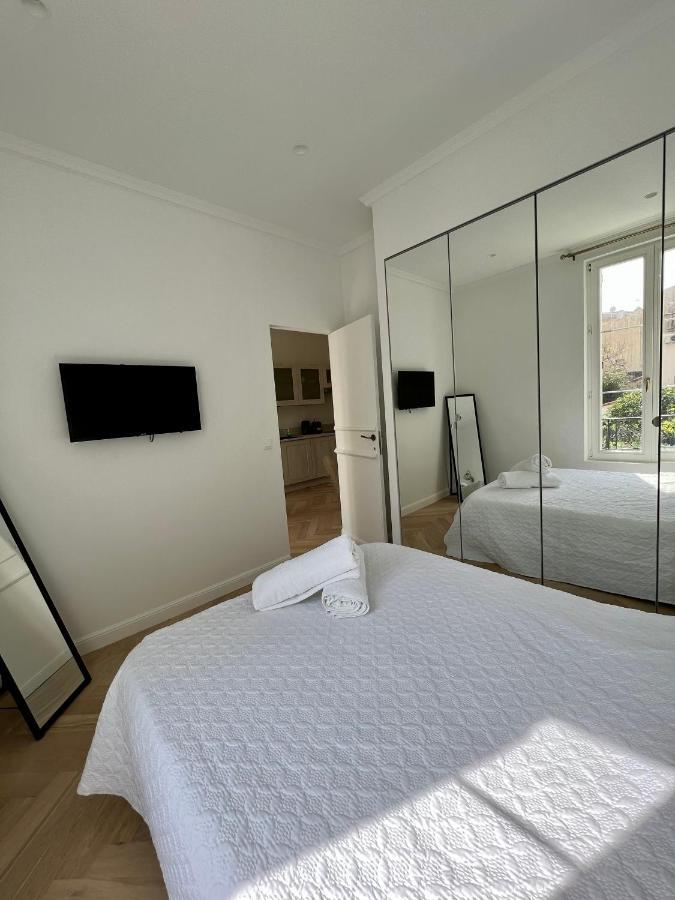 Amazing New Property In The Heart Of The Old Town Of Антіб Екстер'єр фото